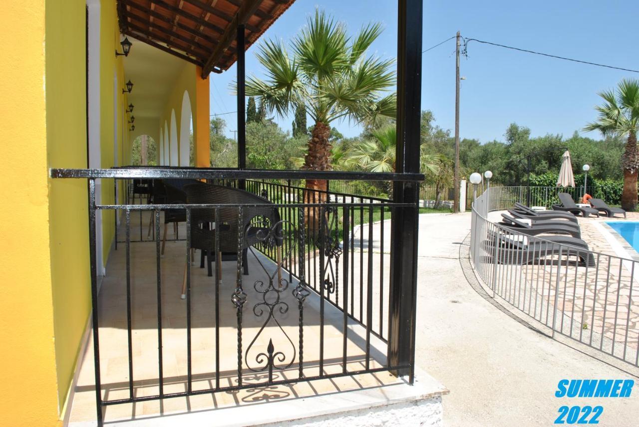 Palmyra Studios Kávos Exterior foto
