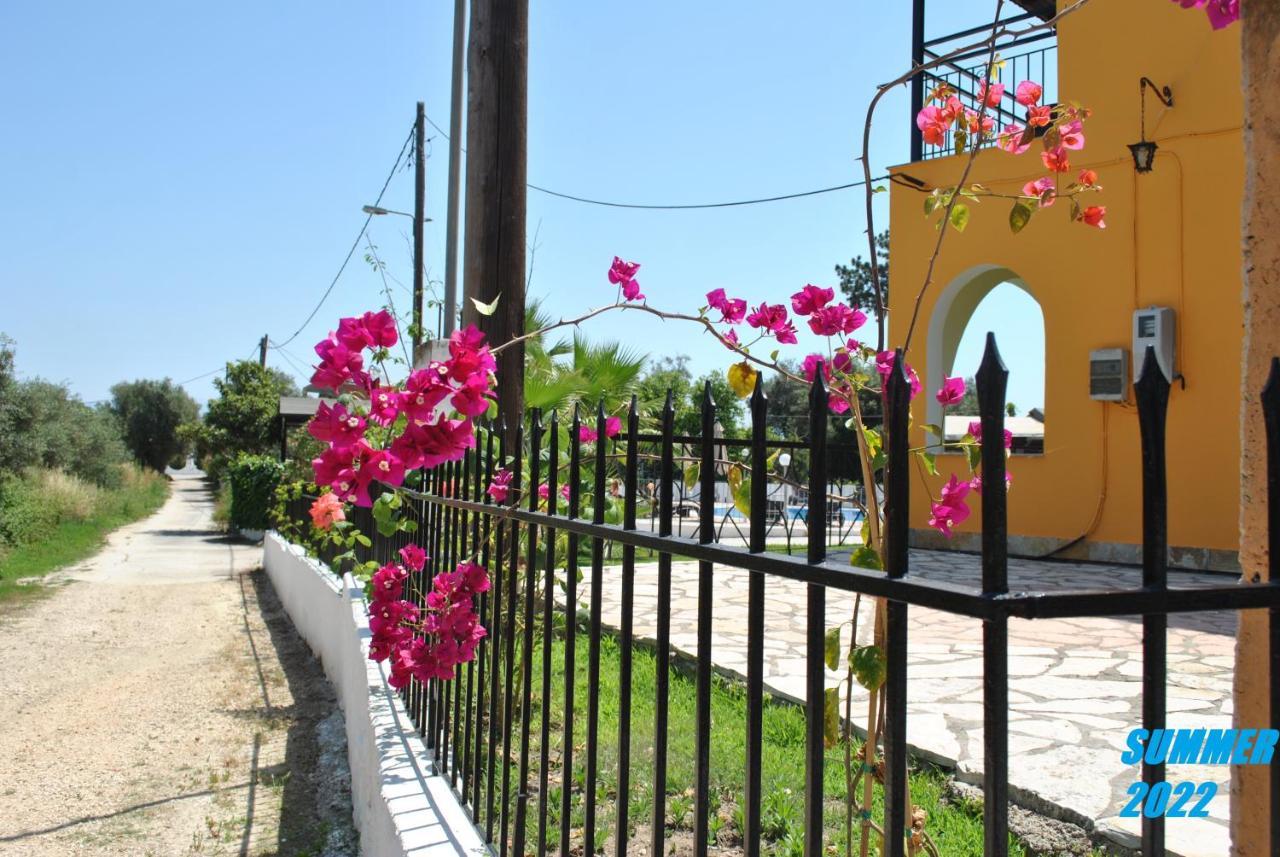 Palmyra Studios Kávos Exterior foto